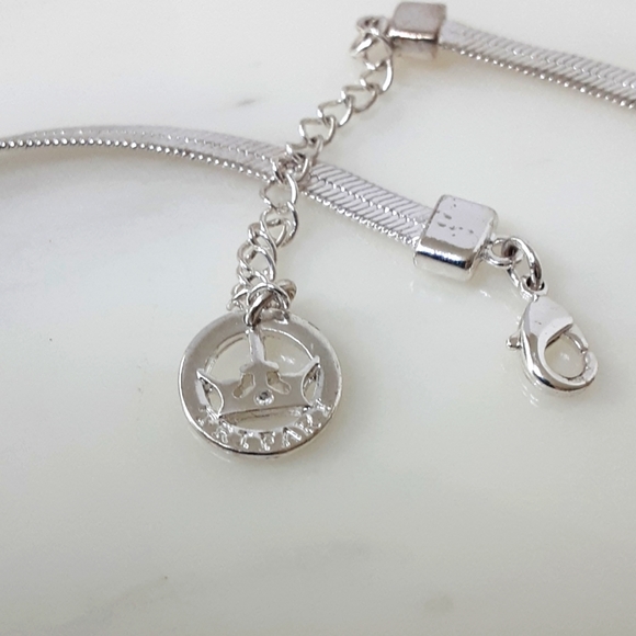 CROWN TRIFARI Lucite Turquoise Cabochon Herringbone Silver Tone Necklace - Picture 6 of 6